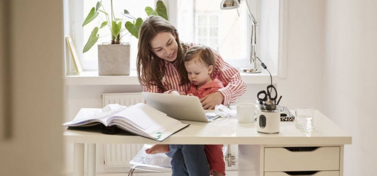 6 Jobs Perfect for Moms Looking to Get Back into the Workforce